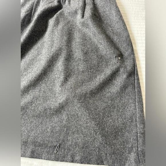 Vintage ‘90s Briggs New York Gray Wool Knee Length Pencil Skirt - Picture 9 of 9